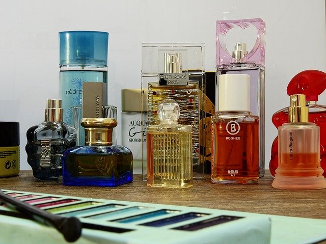  もっと気軽に香りを楽しもう！香水の選び方や付け方のポイント