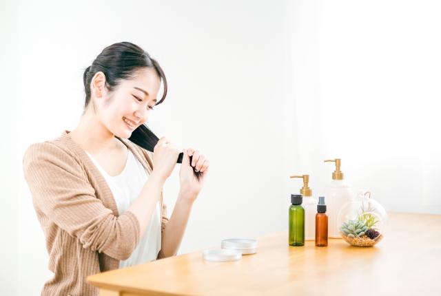 【調査】約８割がヘアオイルを使っている！使う頻度や人気の価格帯は？