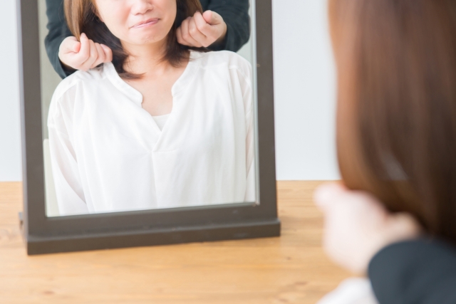 【調査】「ヘアサロンで理想の髪型にしてもらうコツだと思うこと」第１位は？