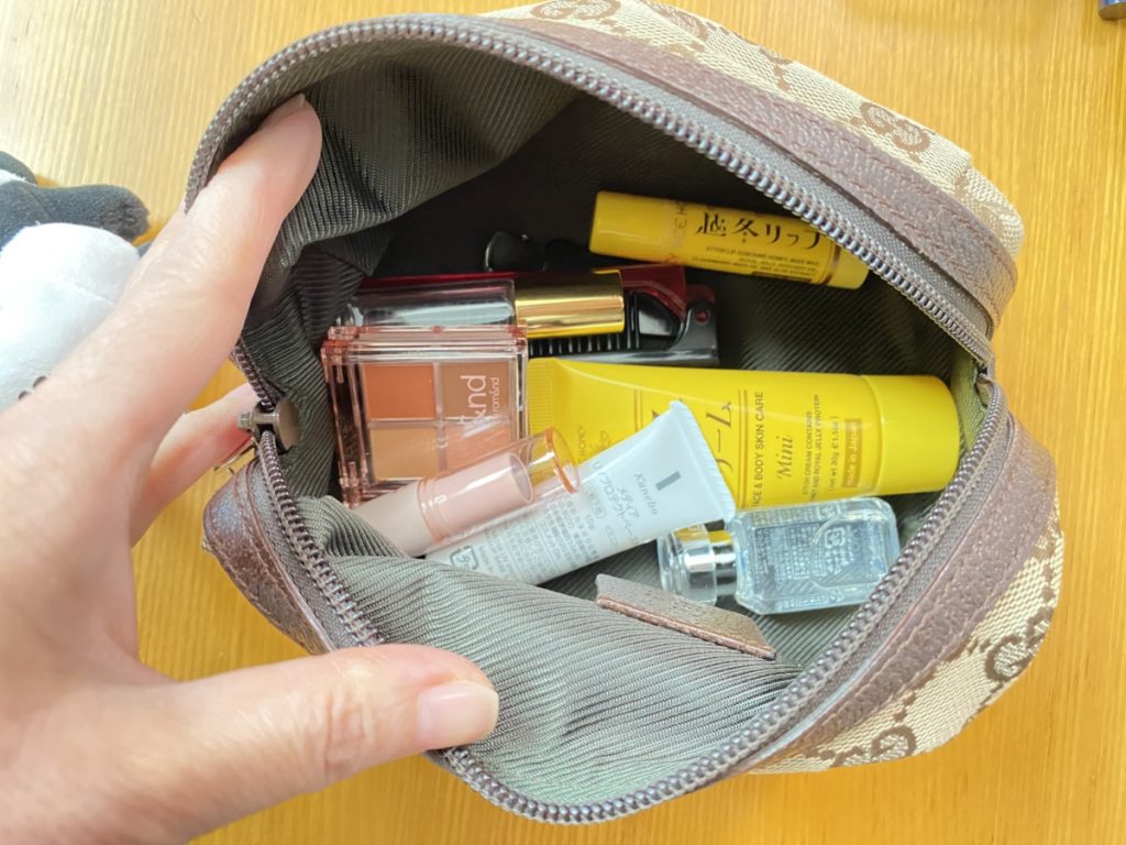 お守りのようにいつもポーチに！メリットいっぱいの【ミニサイズコスメ】をチェック