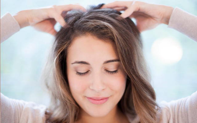 頭皮マッサージで血行促進