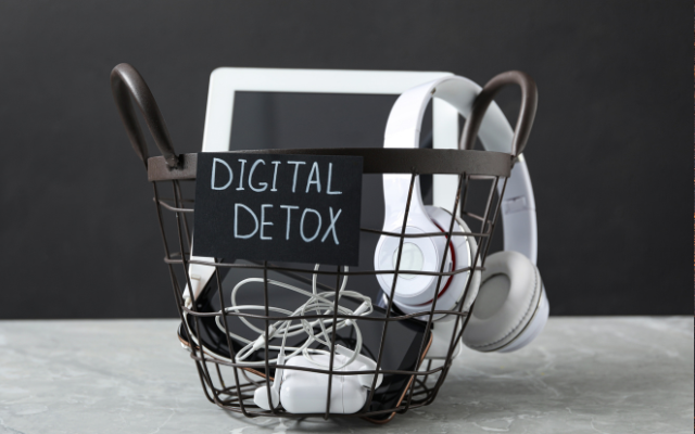 スマホ依存を改善するデジタルデトックスの方法