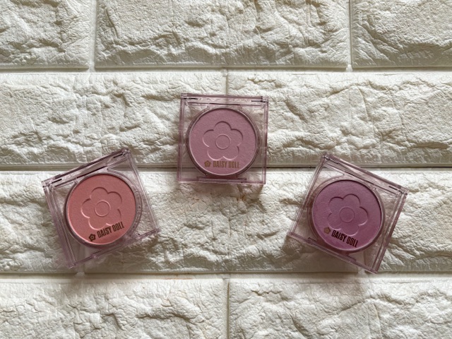 デイジードール パウダー ブラッシュ ブルーム