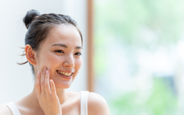 ホットクレンジングで毛穴の奥の汚れまでしっかり除去