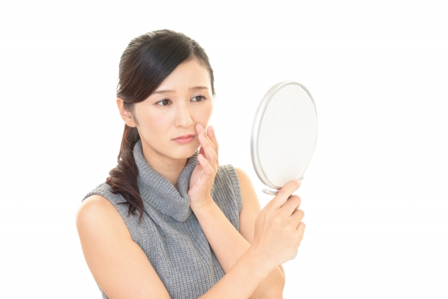 【調査】約8割が春夏のメイク崩れに悩み、気になる部位は鼻・目元・ほうれい線