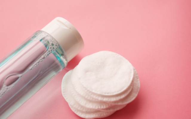 化粧水のつけすぎで肌が逆に乾燥する