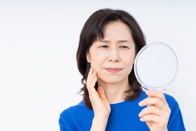 【調査】たるみや二重あご…８割以上の女性がフェイスラインに悩みあり