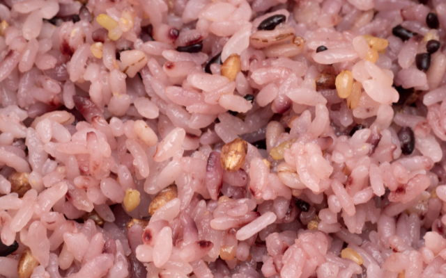 雑穀米は血糖値の上昇を抑える