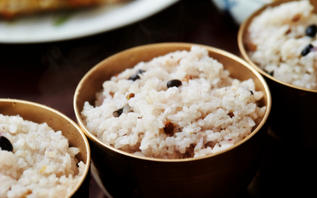 雑穀米ダイエットのメリットはプチプチ食感