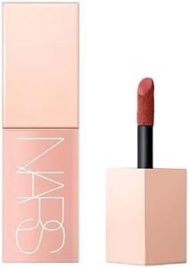 にじむような血色感をプラスして華やかに！リキッドチークのメリットや使い方教えます