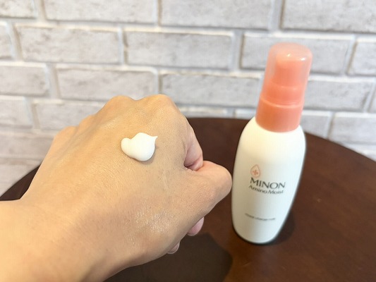 ミノン アミノモイスト「モイストチャージ ミルク」｜顔全体にやさしくなじませたい乳液
