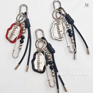 印象がガラッと変わる!【バッグチャーム】を付けるメリットやおしゃれな合わせ方を教えます