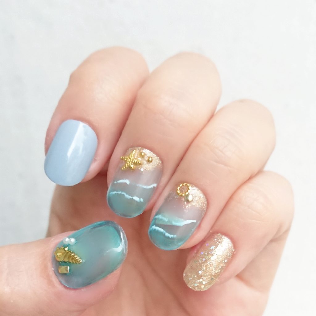 プチプラでできる 指先から夏を感じる海ネイル 大人も楽しむself Nail時々コスメ